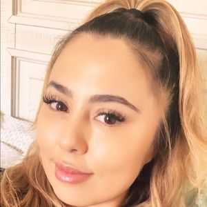 Meet your Posher, Amber